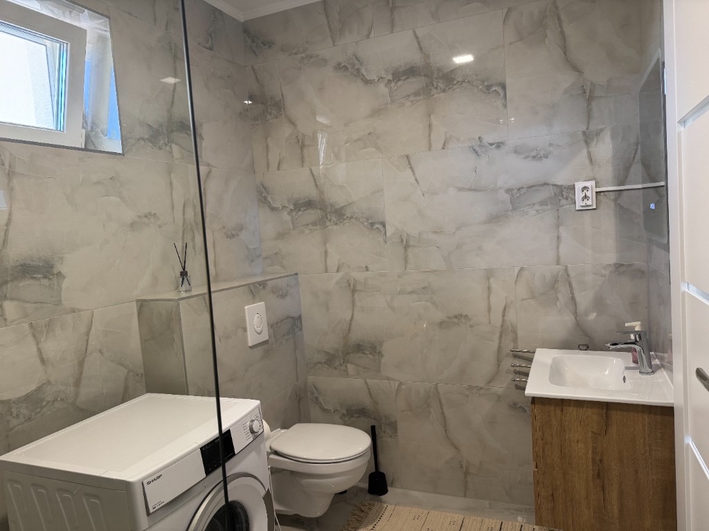 Emelet 2. apartman — 9