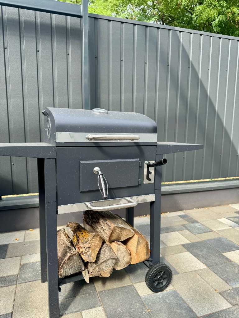 Grill — 4