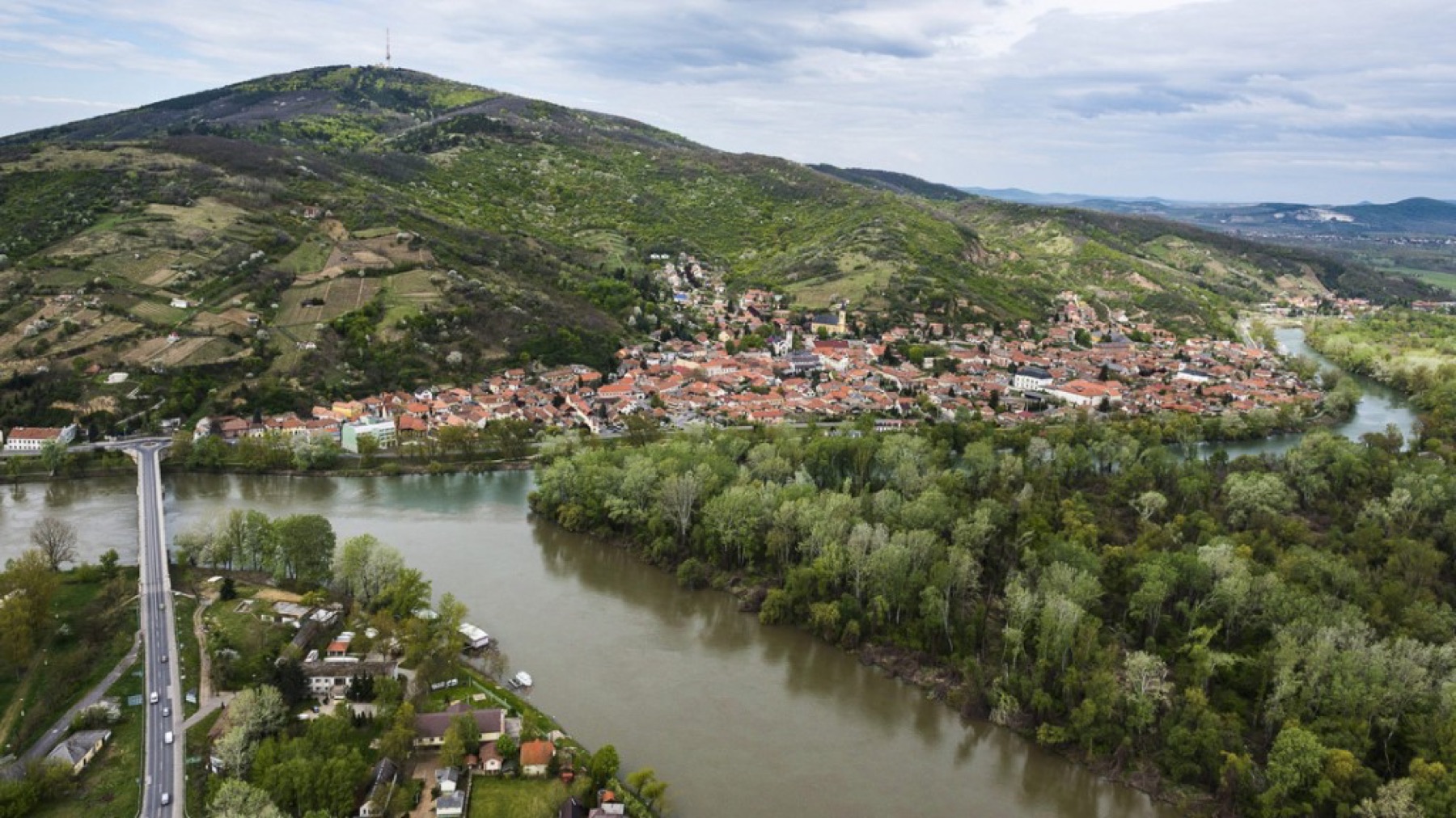 Tokaj légi felvétel a Tisza és a Bodrog találkozásánál